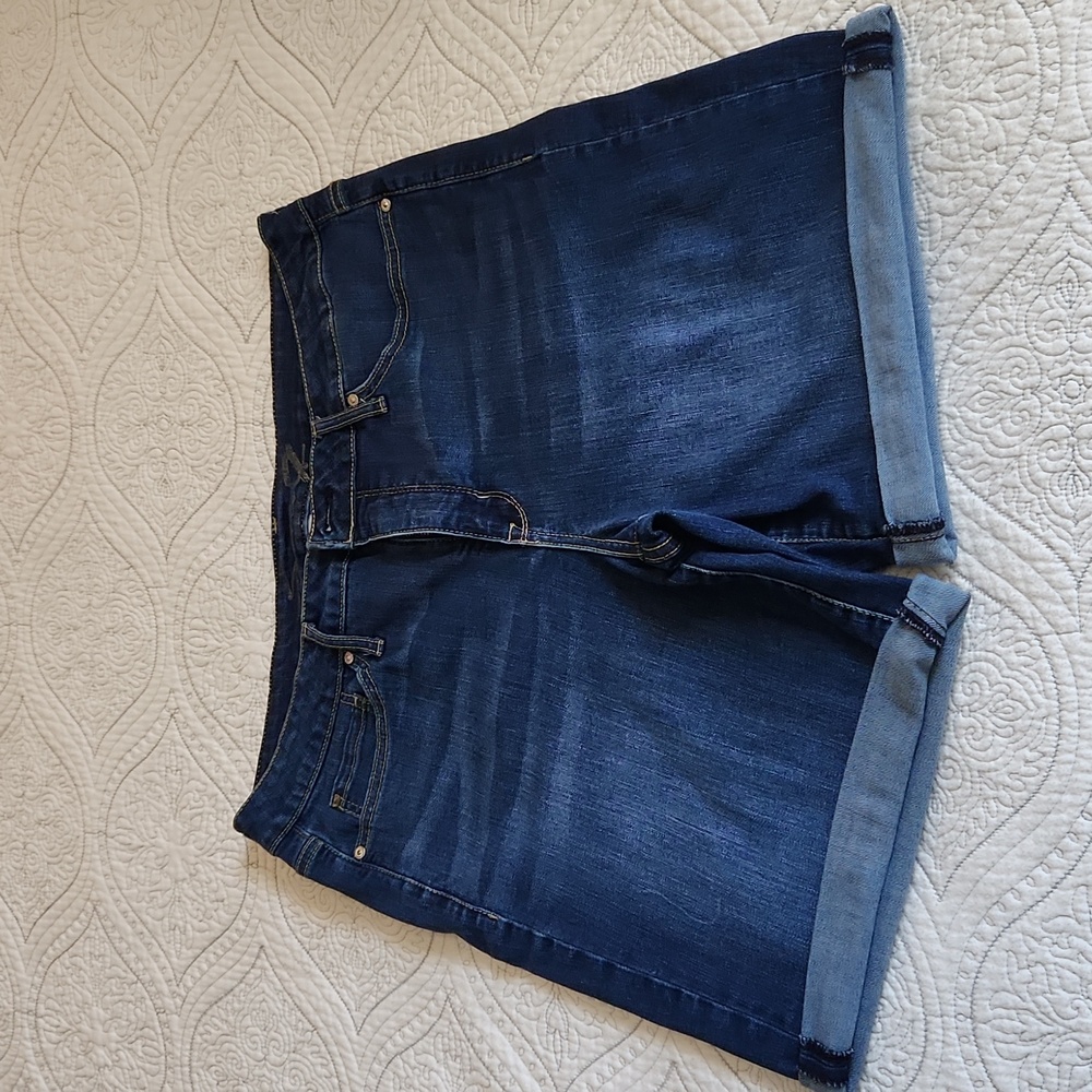 Seven7 Women's Bermuda Denim Shorts Size 16 Preowned